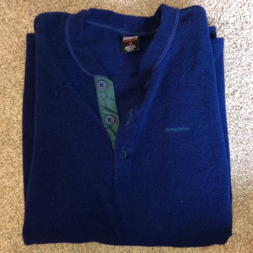 Patagonia 3 button Fleece